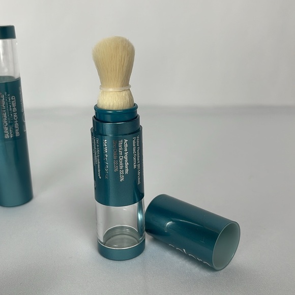 NEW 5 Pack Retractable Travel Makeup Brushes Refillable Foundation Compact EMPTY - Picture 4 of 15